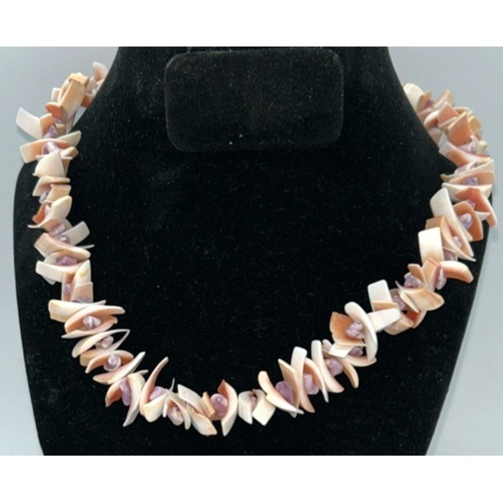 Vintage Puka‎ Style Shell 18" Necklace 70s  Peach Hawaiian Chunky Surfer Carved
